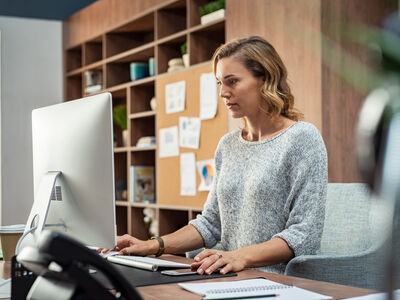 Arbeidsongeschikte_office_manager_vordert_ontbindi