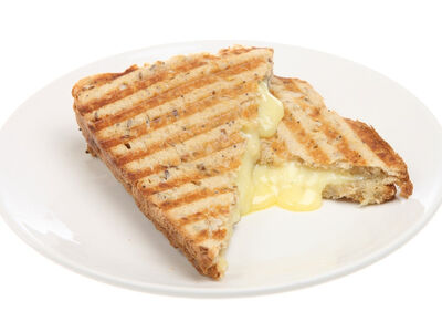 Tosti_en_vier_broodjes_leiden_tot_ontslag_op_staan