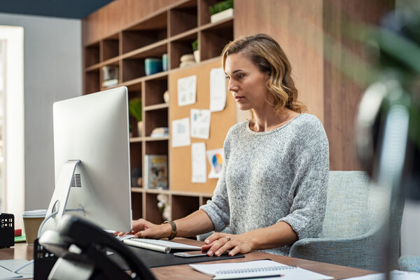 Arbeidsongeschikte_office_manager_vordert_ontbindi