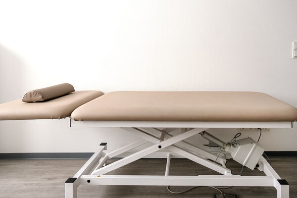 Fysiotherapeut_stopt:_praktijkruimte_in_woning_naa