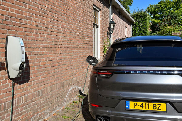 Update_laadpaal_bij_woning_werknemer